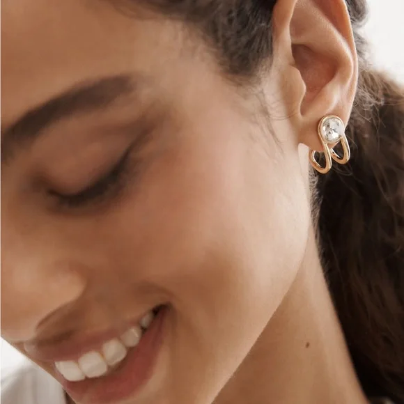 New! Anthropologie Gold Plated Crystal Huggie Earrings (2019) NWT - Picture 3 of 5